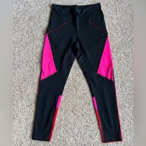 Zumba Fitness Women's Black & Pink Colorblock Leggings